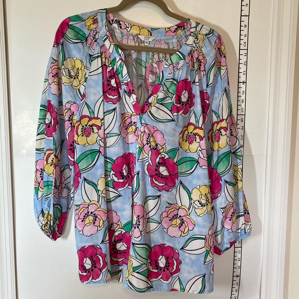 Crown & Ivy tunic
